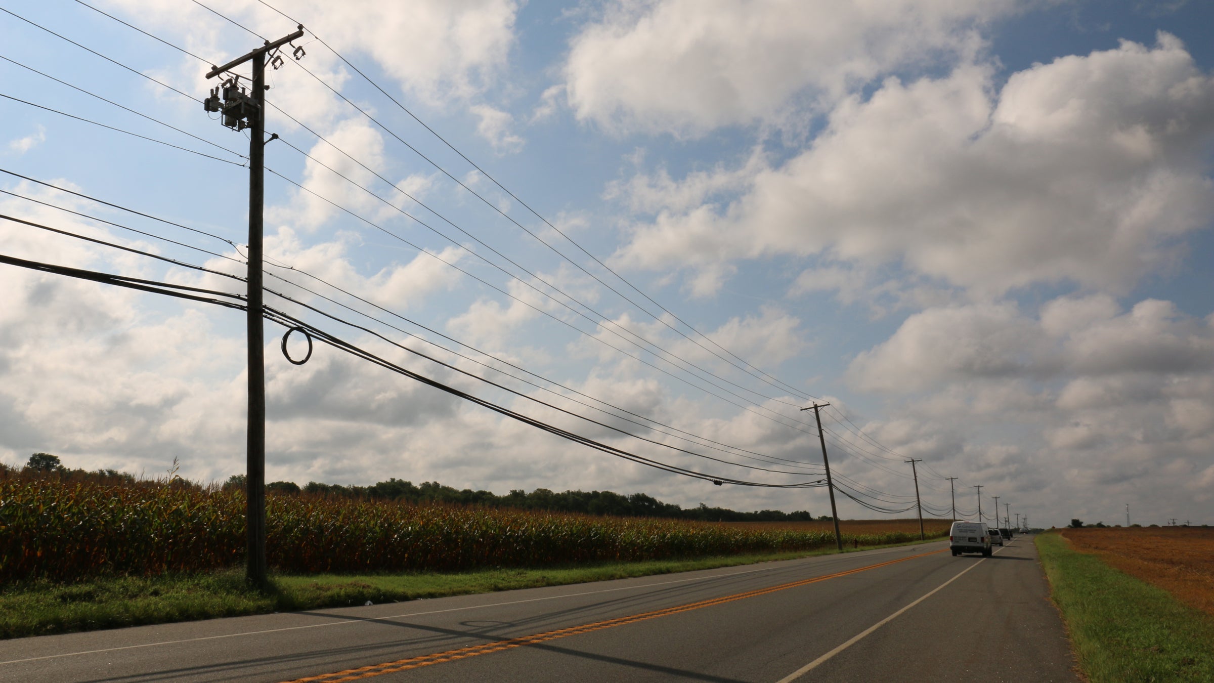  The New Jersey Board of Public Utilities will investigate landline and broadband reliability problems with Verizon in 16 South Jersey towns. (Joe Hernandez/WHYY) 