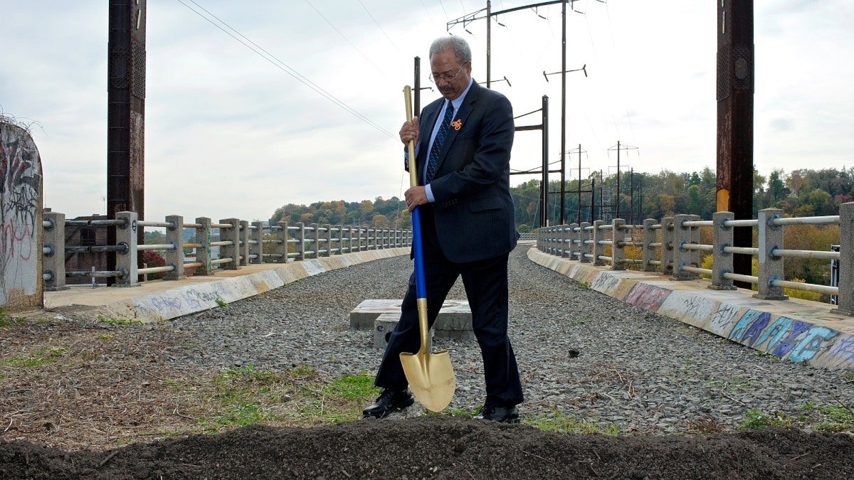 Chaka Fattah breaks ground on a bike path connecting Manayunk and Lower Merion Township on Oct. 28