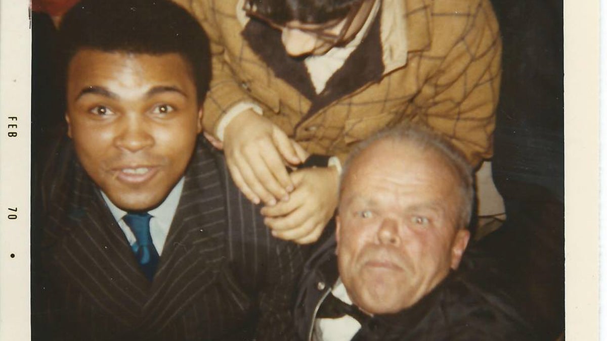 Mace with Muhammed Ali at Muhlenberg College. (Courtesy of Gabrielle Kaplan-Mayer)
