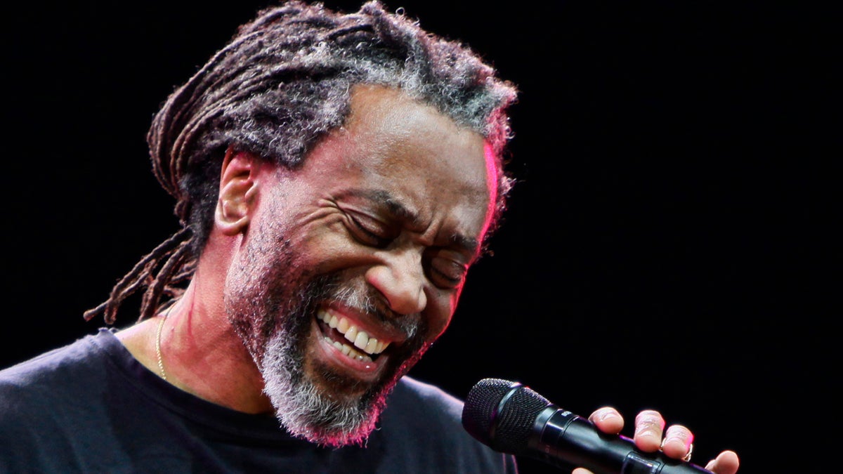 FILE - In this Jan. 27, 2010 file photo, Bobby McFerrin performs at the jazz festival in Kiev, Ukraine.  Paul Simon probably never had a vocal partner quite like Bobby McFerrin, who coaxed him onstage for an impromptu performance of a Simon and Garfunkel hit _ the highlight of opening night of Jazz at Lincoln Center's 25th anniversary season, Friday, Sept. 14, 2012 in New York. (AP Photo/Efrem Lukatsky, File)