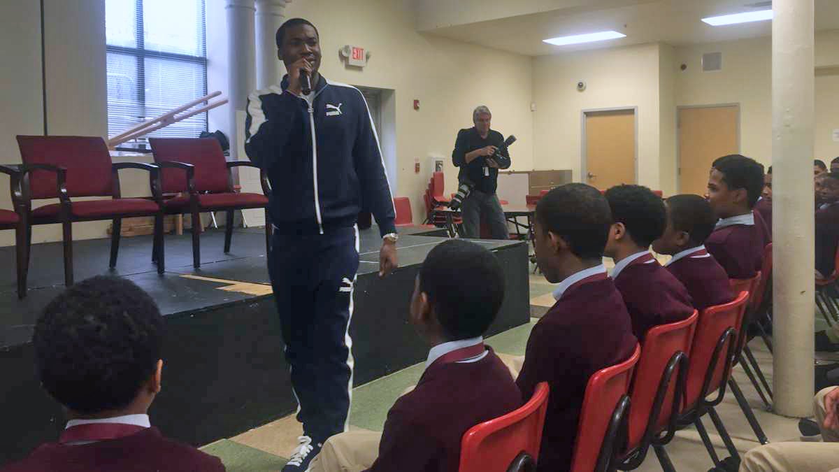  Meek Mill delivers his message to students at Boys' Latin of Philadelphia Charter School. (Bobby  Allyn/WHYY) 
