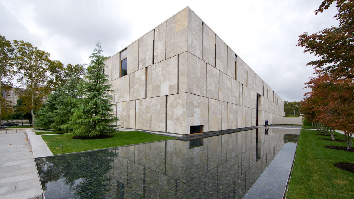 The Barnes Foundation received the highest level of environmental friendly LEEDS award in 2012. To reduce the water consumption