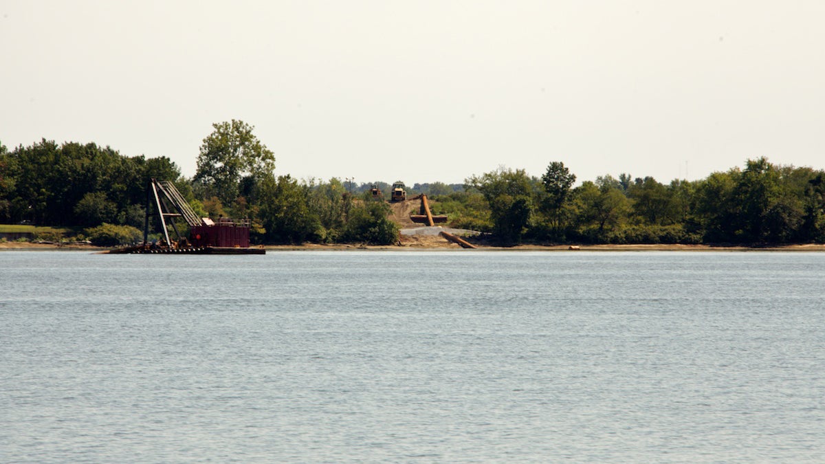 nwnhdredgingdelawareriverx1200 A view of the Delaware River (Nathaniel Hamilton/NewsWorks file photo)