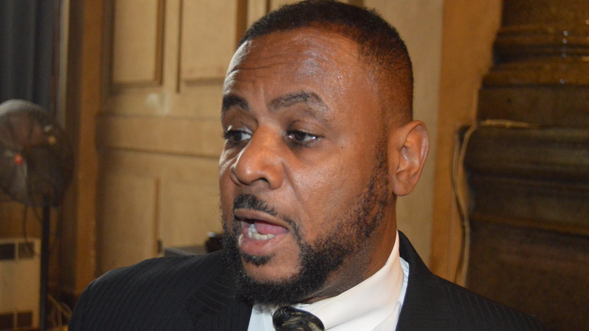  Philadelphia Councilman Curtis Jones wants an independent police advisory commission to review the Philadelphia Police Department (Tom MacDonald/WHYY) 
