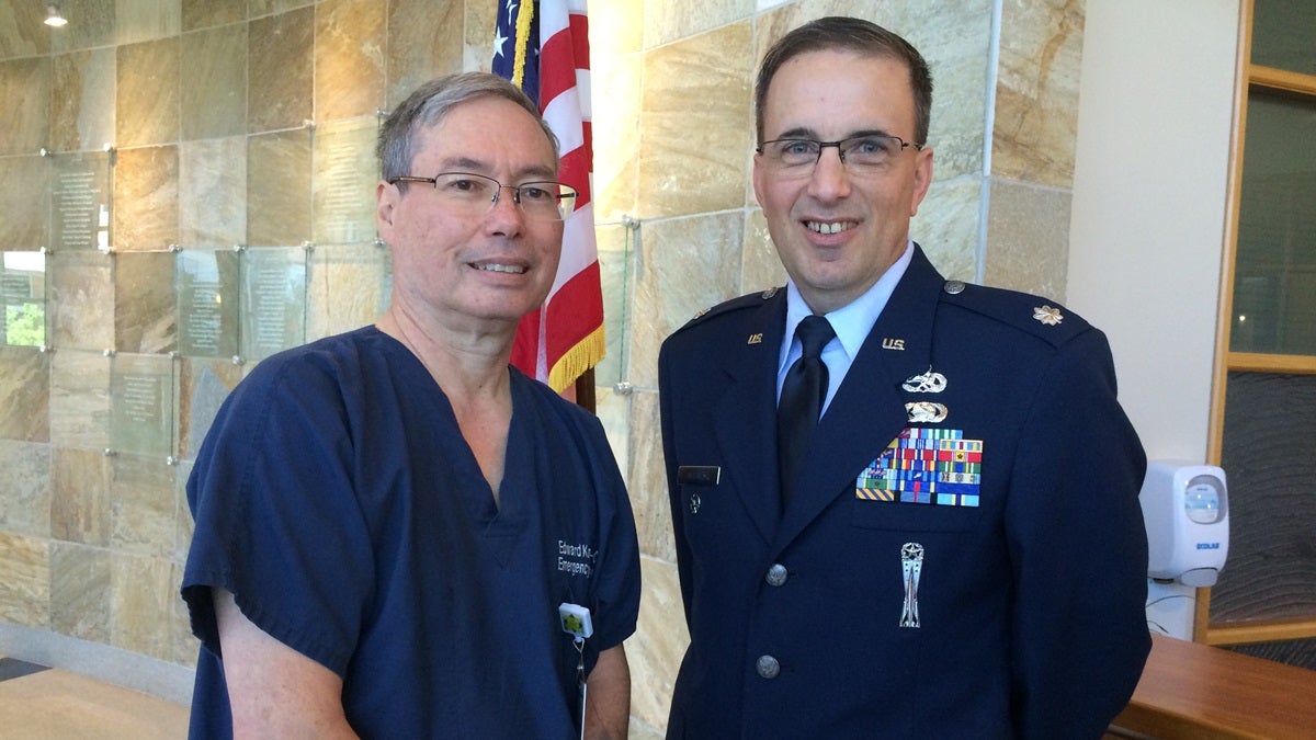  Ed Knox and Lt. Col. Barry Orbinati (Shirley Min/WHYY) 