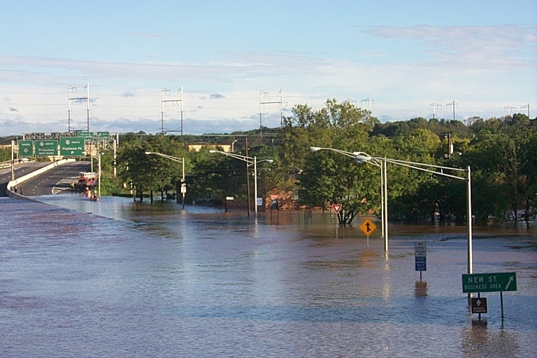  The Raritan River and Delaware and Raritan Canal spilled into Route 18 in New Brunswick following excessive rainfall from Tropical Storm Floyd. (Image: John Hasse/Rutgers University Department of Geography) 