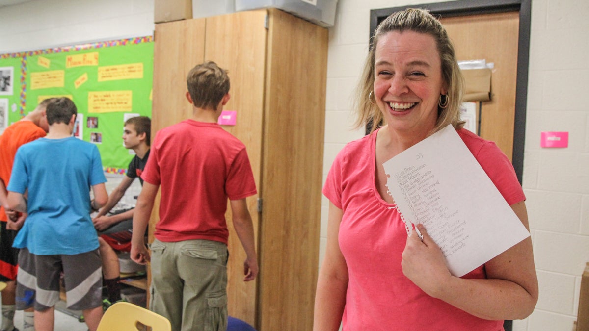 PA Teacher of the year nominee Pam Gregg has her eight grade language arts students sound out nonsensical sentences to find a new meaningless. (Kimberly Paynter/WHYY)