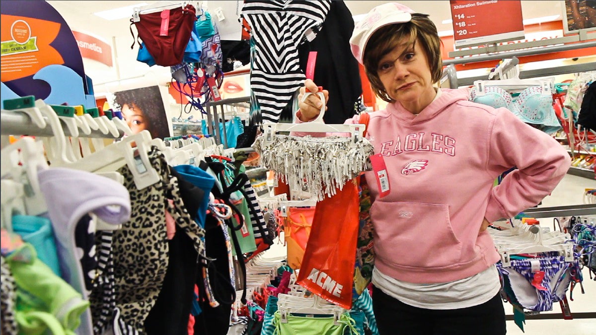  Patsy explains the 'dos and don'ts' of spending vacation time at the Jersey Shore. (Kimberly Paynter/WHYY) 