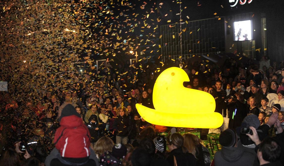  New Year's Eve in Pennsylvania. In Bethlehem, an 85-lb Peep is dropped at the end of PeepsFest. (Image courtesy of DONNA FISHER/THE MORNING CALL) 