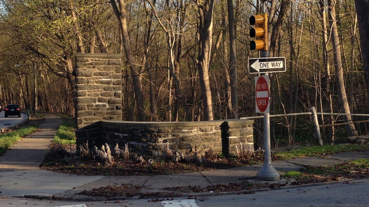  A remainder of the former gateway on Lincoln Drive and Johnson Street. (Neema Roshania/WHYY) 