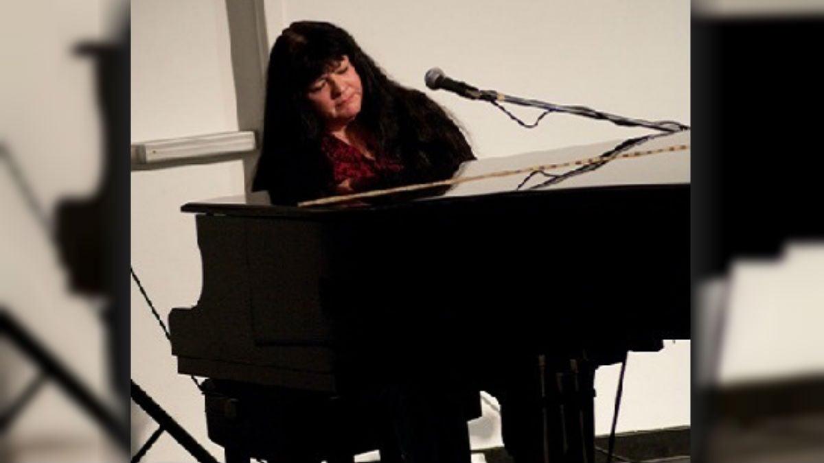  Piano teacher Geri Smith (Image courtesy of Geri Smith) 