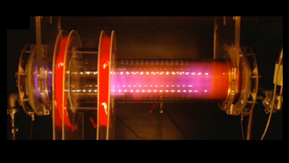  The Remote Glow Discharge Experiment offers students the ability to experiment with plasma through a  live webcam feed of a glass tube filled with air, pictured here (Electronic image via Remote Glow Discharge Experiment) 