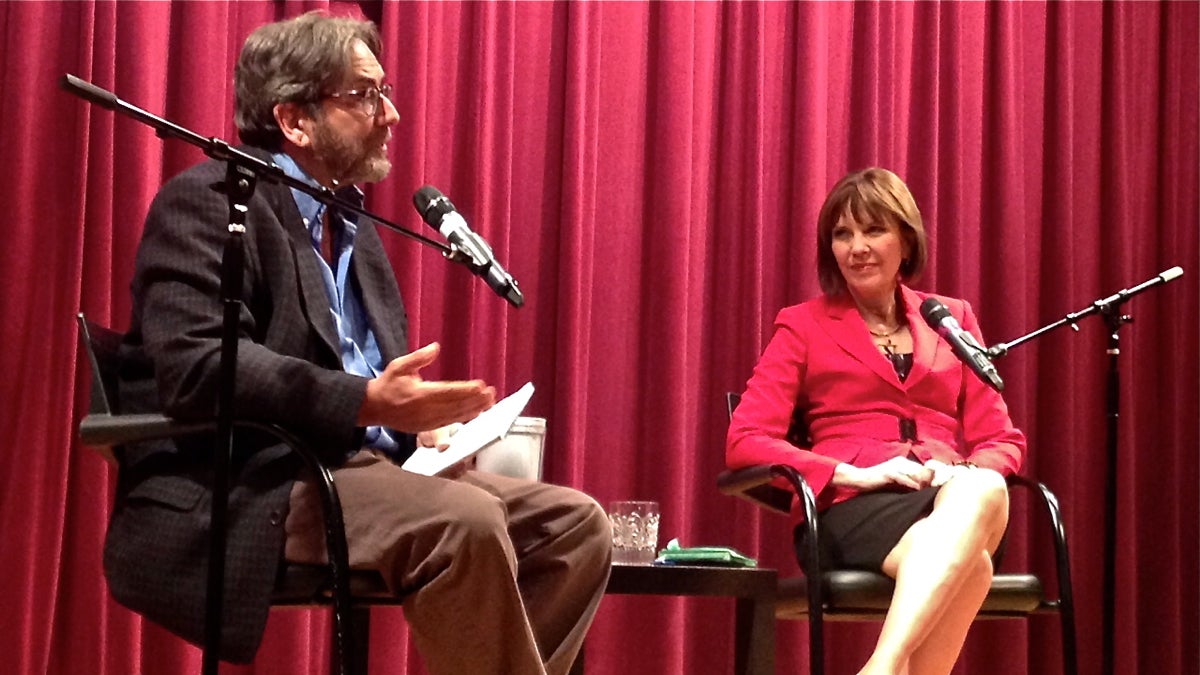  Dick Polman interviews Judith Miller at the Free Library of Philadelphia. (Photo courtesy of Elise Vider) 