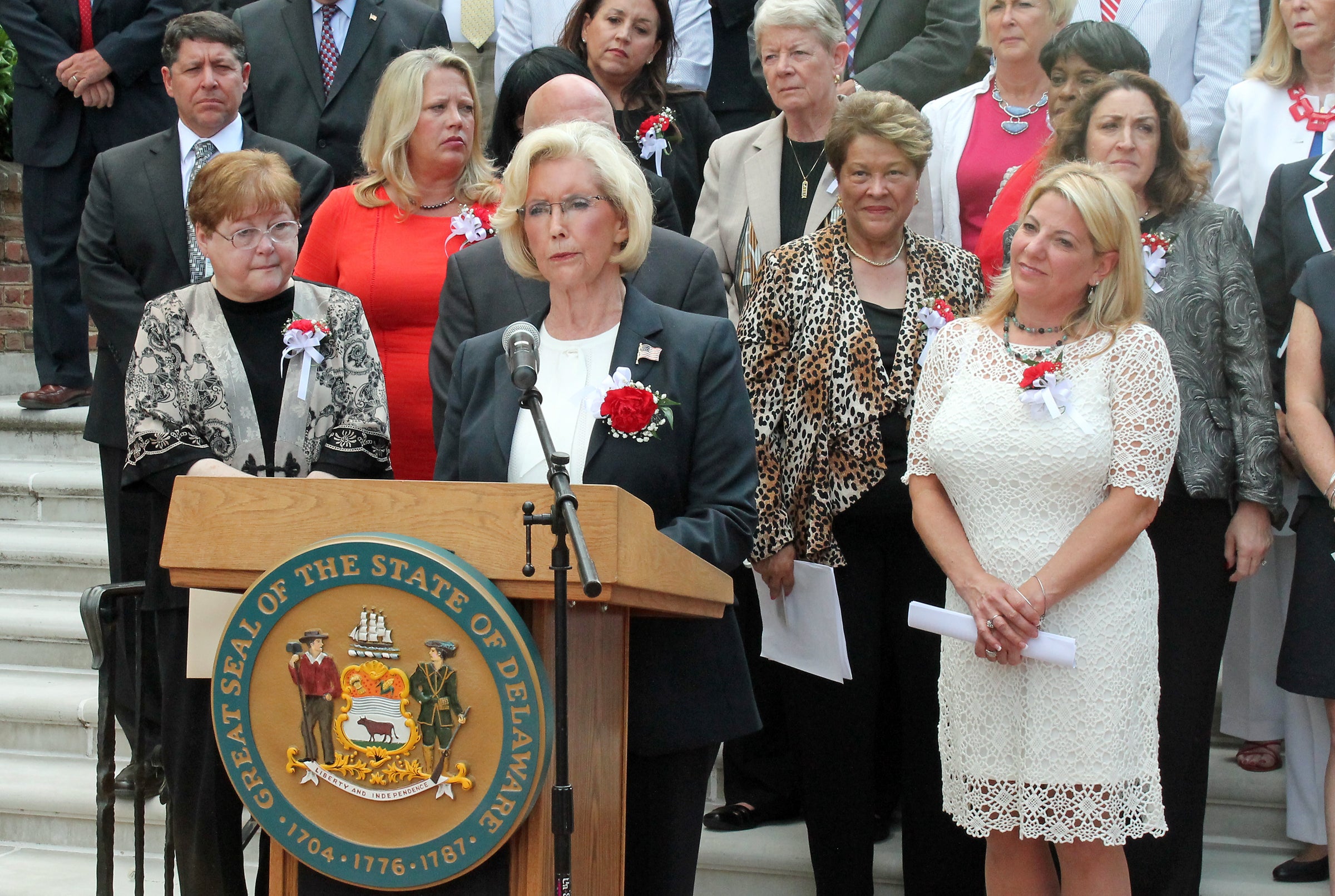 Women’s rights activist Lilly Ledbetter was the guest of honor during a signing of bills that aim to improve the lives of women. (Courtesy of Doug Denison)