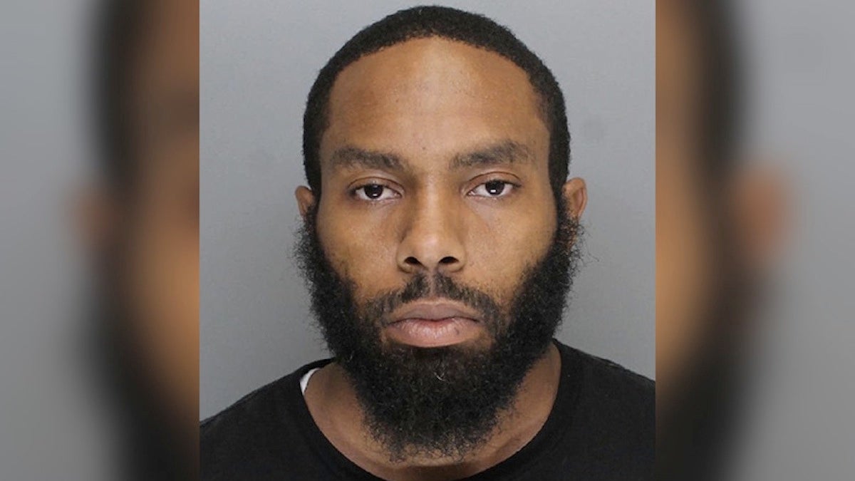  Suspect Richard Issac has been charged with robbery and related offenses. (Courtesy of the Philadelphia Police Dept.) 