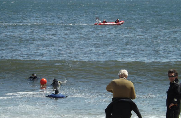  Point Pleasant First Aid and Emergency Squad Rescue Dive Team members conducting an ocean debris sweep in April 2013. (Image: Point Pleasant First Aid and Emergency Squad Rescue Dive Team) 