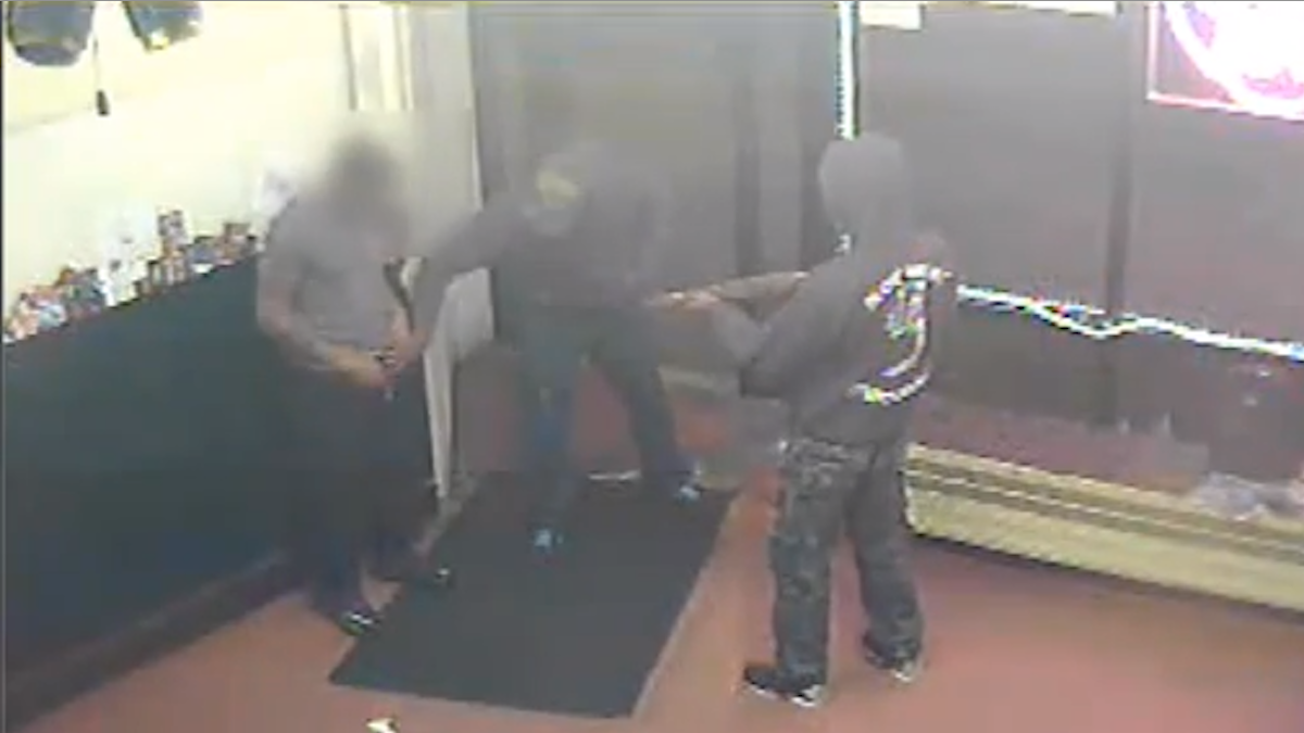  Surveillance footage of the robbery which led to a shooting. (Courtesy of Philadelphia Police) 