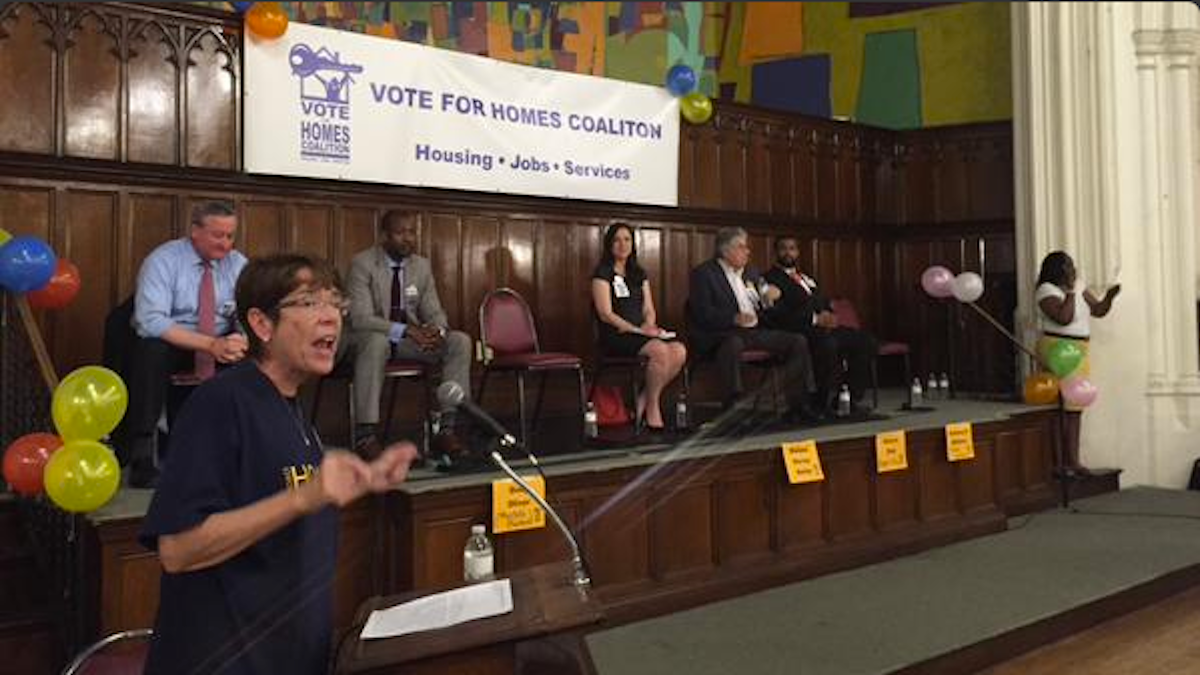  Project HOME's Sister Mary Scullion welcomes an estimated 400 people to Thursday night's mayoral forum. (Photo from Jim Kenney campaign Twitter feed) 