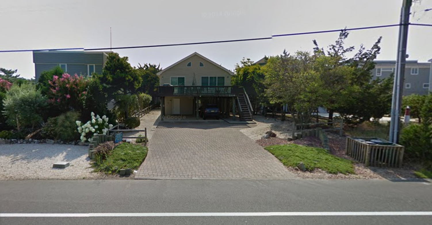  The house in Barnegat Light where police discovered a deceased 60-year-old man Monday. (Image: Google Maps) 