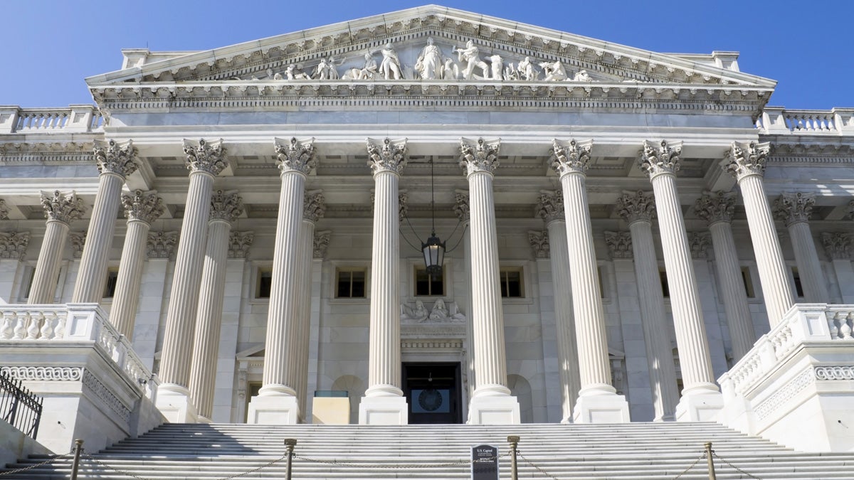  The U.S. Supreme Court has ruled that federal regulators were 'unreasonable' in ignoring costs when they decided to limit air toxins from power plants. (<a href=