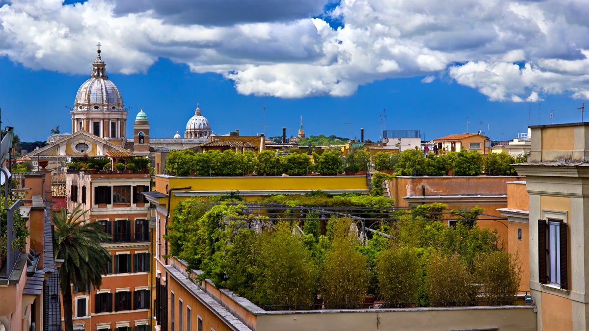  Green roofs top buildings in Rome.(<a href=