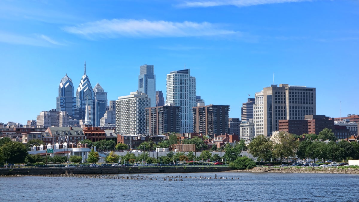  The Pennsylvania Department of Environmental Protection is asking the federal Environmental Protection Agency to acknowledge air-quality improvements in the Philadelphia region. (Shutterstock) 