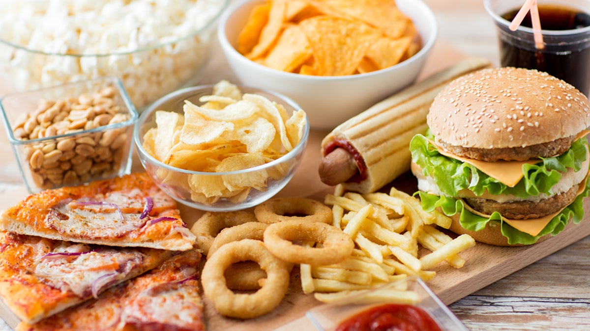 Fast food and unhealthy eating concept. (ShutterStock) 