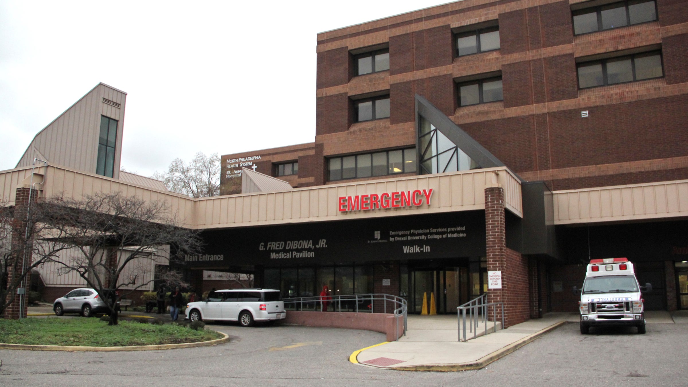  The closing of St. Joseph's Hospital at 16th and Girard street could result in as many as 700 layoffs. (Emma Lee/WHYY) 