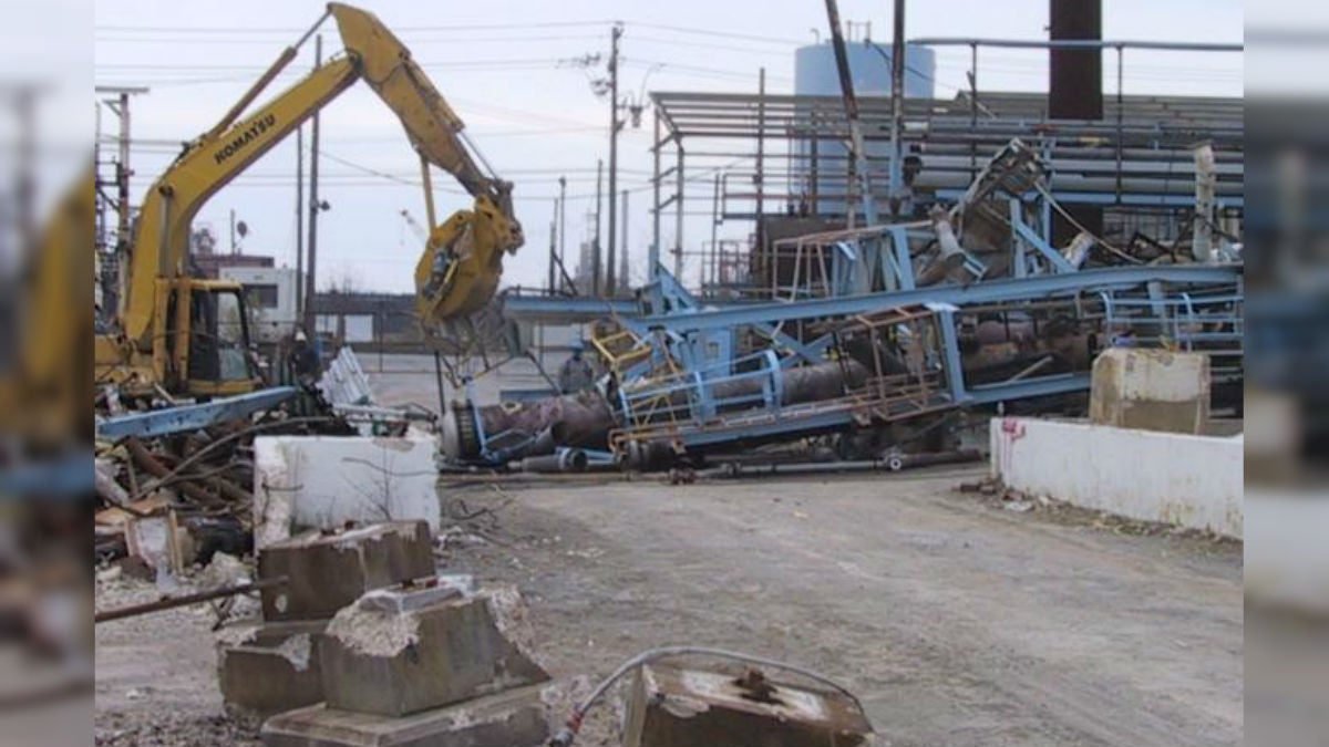 The old Standard Chlorine/Metachem plant was demolished in 2006. (photo courtesy EPA.gov)