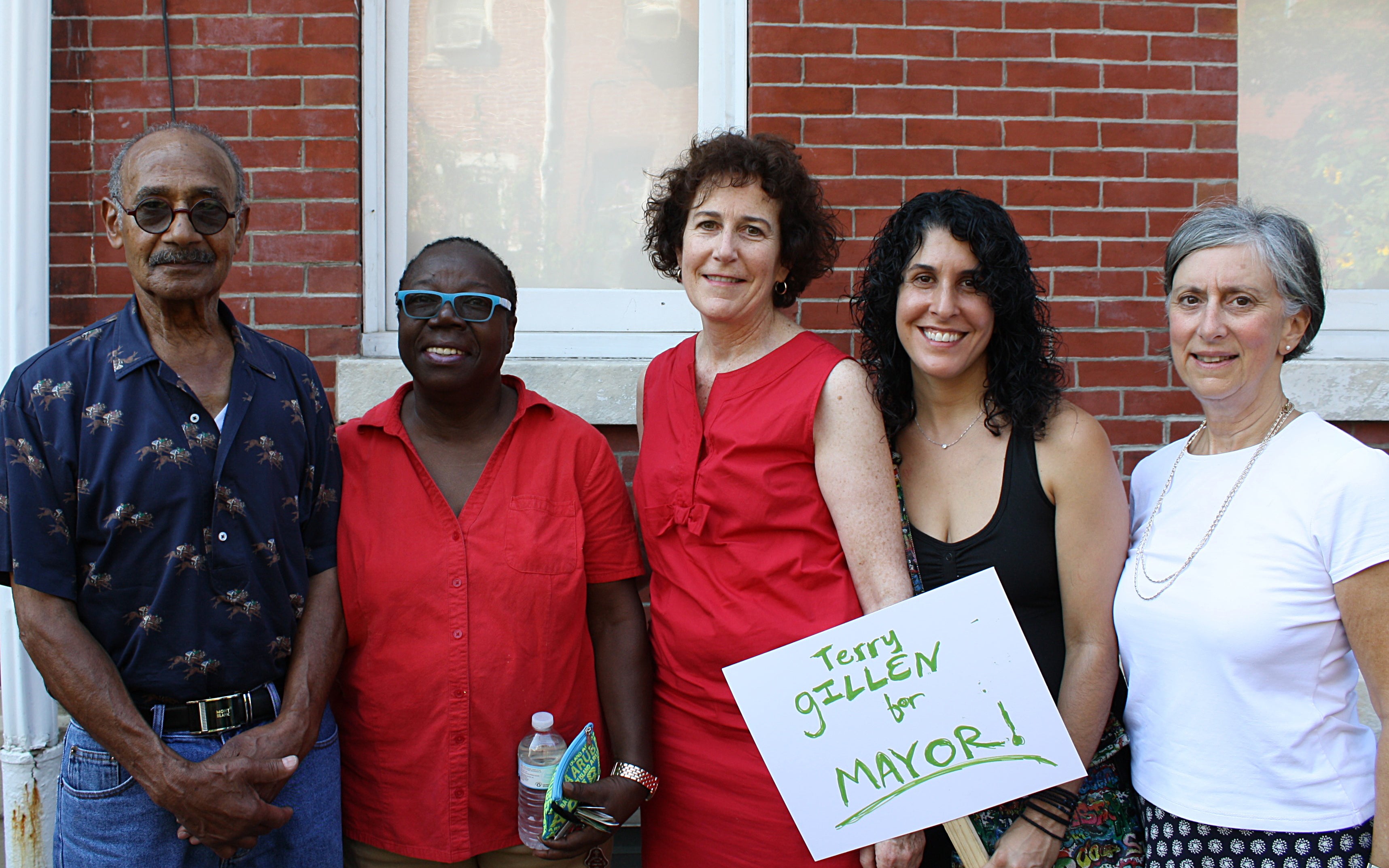  Terry Gillen (center) with supporters after announcing her bid for mayor Saturday. (Image courtesy of Lisa Calvano/Gillen Campaign Photo) 