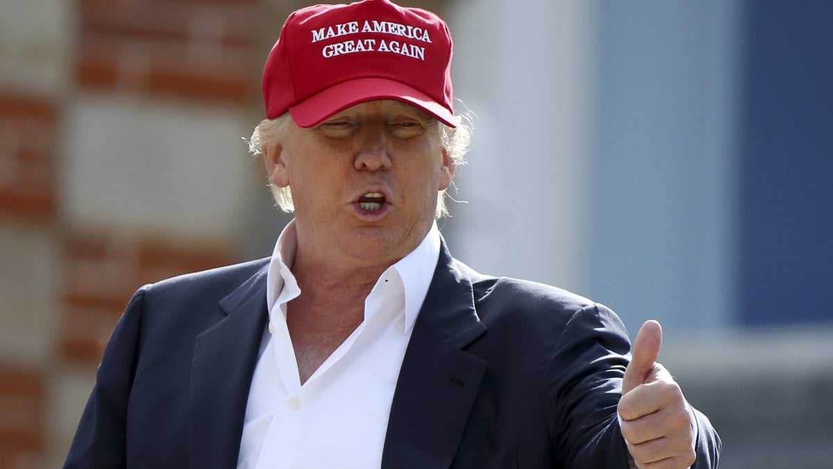  Presidential contender Donald Trump speaks to the media after arriving at the Women's British Open golf championship in Turnberry, Scotland, Thursday, July 30, 2015. (AP Photo/Scott Heppell) 