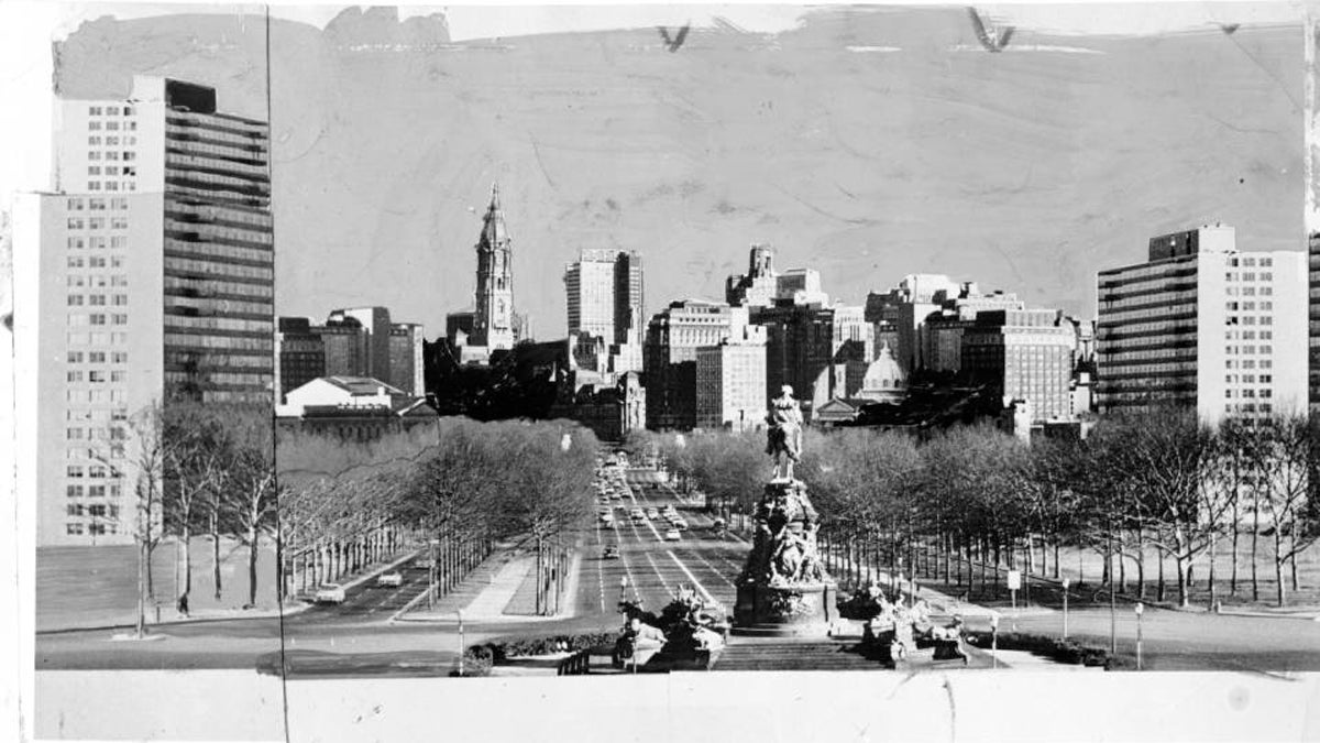  This photograph shows a view of the Philadelphia skyline framing the Benjamin Franklin Parkway from perspective of the Art Museum.(Philadelphia Evening Bulletin, 1962/Temple University Urban Archives) 