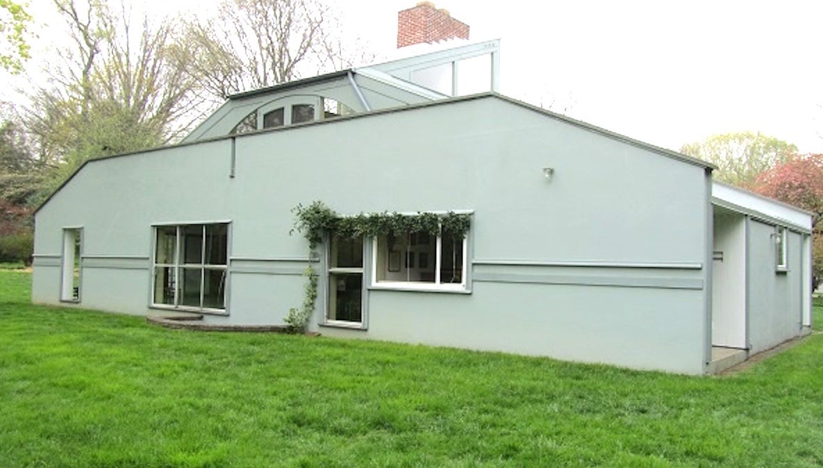  The Vanna Venturi house in Chestnut Hill. (NewsWorks file) 