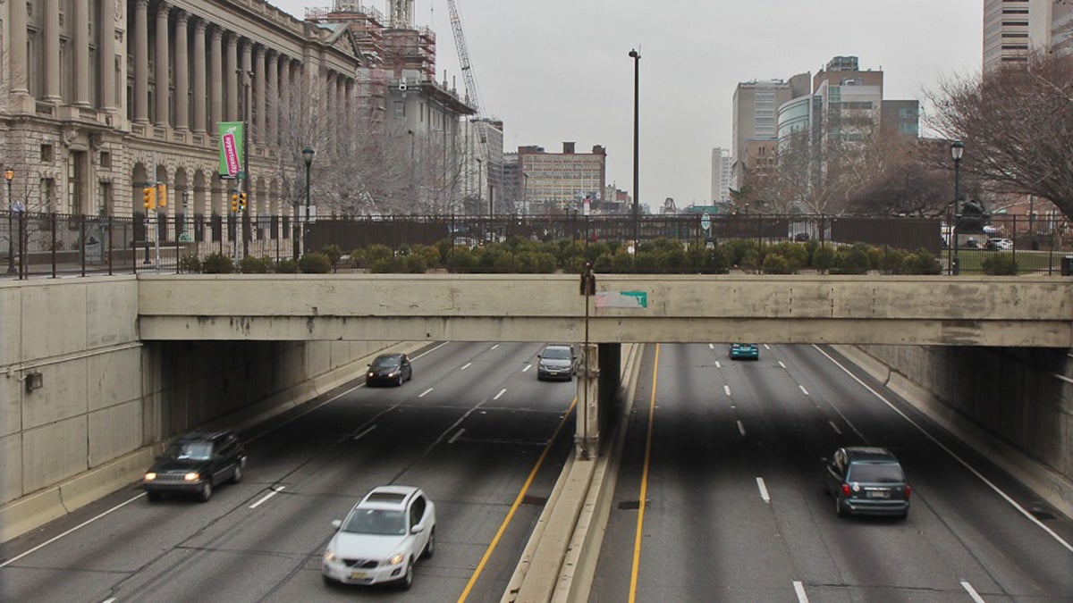  Cars travel along the Vine Street Expressway in Philadelphia (NewsWorks file photo) 