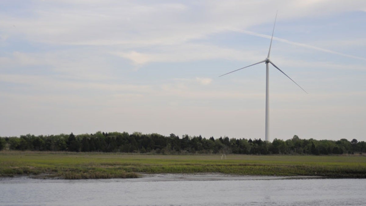  The state's lone commercially-sized wind turbine stands at UD's Lewes campus. (photo courtesy Univ. of Delaware) 