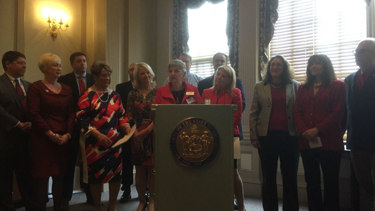 Legislative leaders talk about equal pay in Dover. (Zoe Read/WHYY)