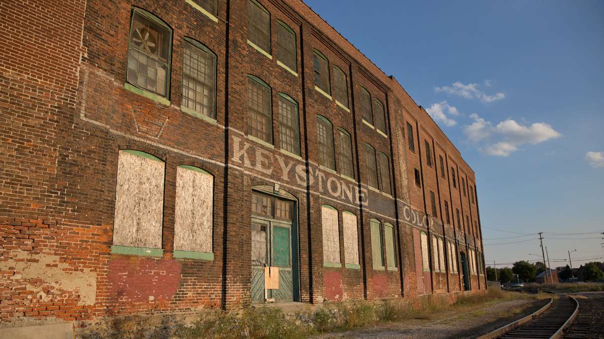  The Keystone Colorworks paint factory near Codorus Creek shuttered in 2006. Developers have proposed to turn the building into 29 luxury apartments. (Lindsay Lazarski/WHYY)  