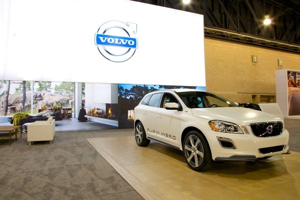 <p><p>The new Volvo XC60 crossover concept has become a plug-in hybrid SUV. With three buttons, the driver can choose 100 percent electric, 100 percent gas engine, and a mix between the two. The XC60 takes 7.5 hours to fully charge on a 110-volt outlet. (Nathaniel Hamilton/for NewsWorks)</p></p>
