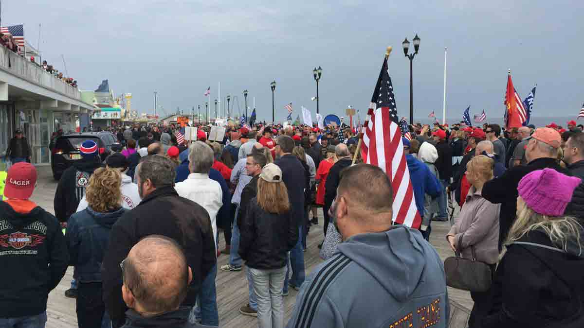  Trump rally Seaside Heights Boardwalk (Photo courtesy of TOCA on Twitter @foodsnob3437) 