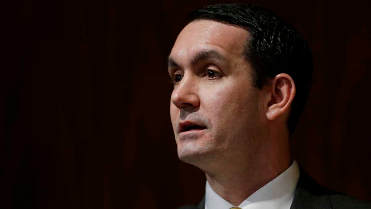  Pennsylvania State Auditor General Eugene DePasqualehas found that staff reductions and other shortcomings at the state Department of Labor and Industry left workers in the lurch when they filed complaints about having four hours added to their shifts.(AP file photo) 