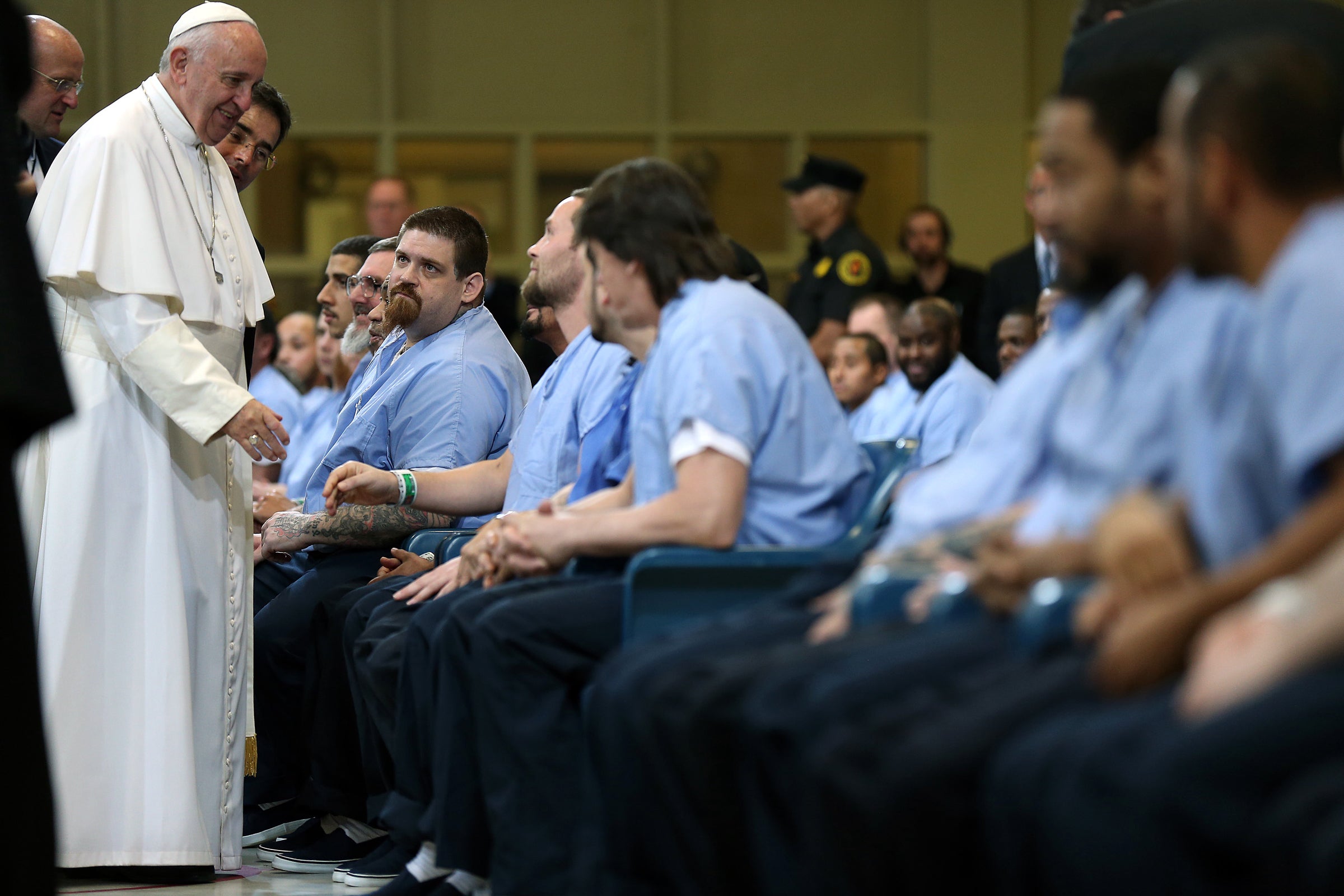  Pope Francis greets inmates during his visit to Curran Fromhold Correctional Facility in Philadelphia, Sunday, Sept. 27, 2015. (David Maialetti/The Philadelphia Inquirer, Pool) 