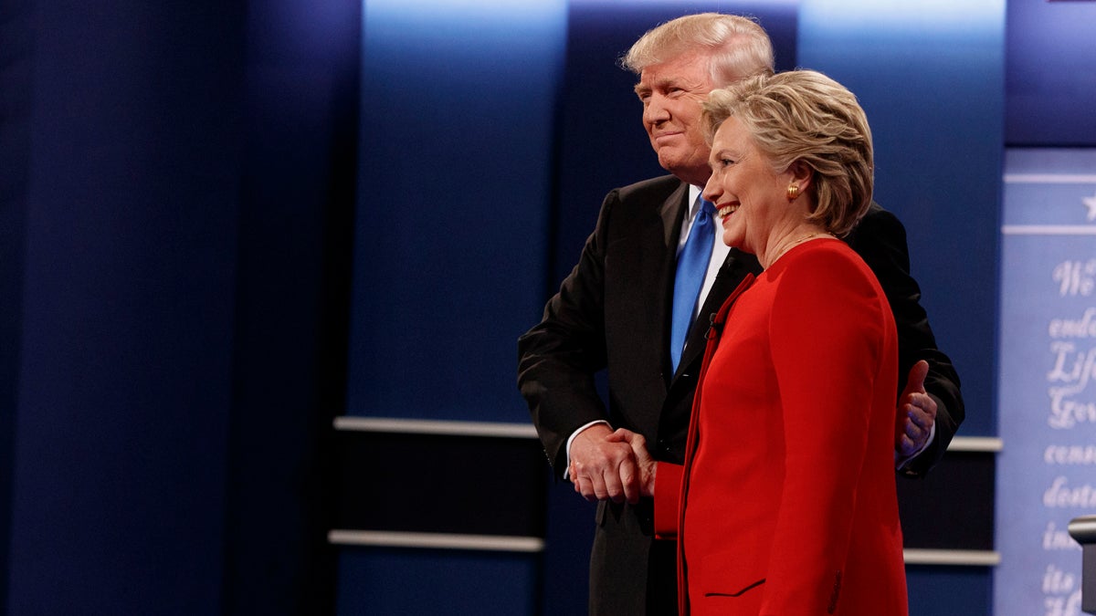  Republican presidential candidate Donald Trump shakes hands with Democratic presidential candidate Hillary Clinton during the first presidential debate at Hofstra University, Monday, Sept. 26, 2016, in Hempstead, N.Y. (Evan Vucci/AP Photo) 