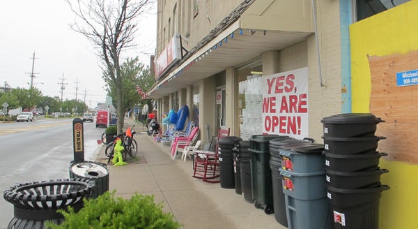  Bain's Hardware is one of the Sea Bright businesses damaged by Sandy that has reopened (Phil Gregory/NewsWorks Photo) 