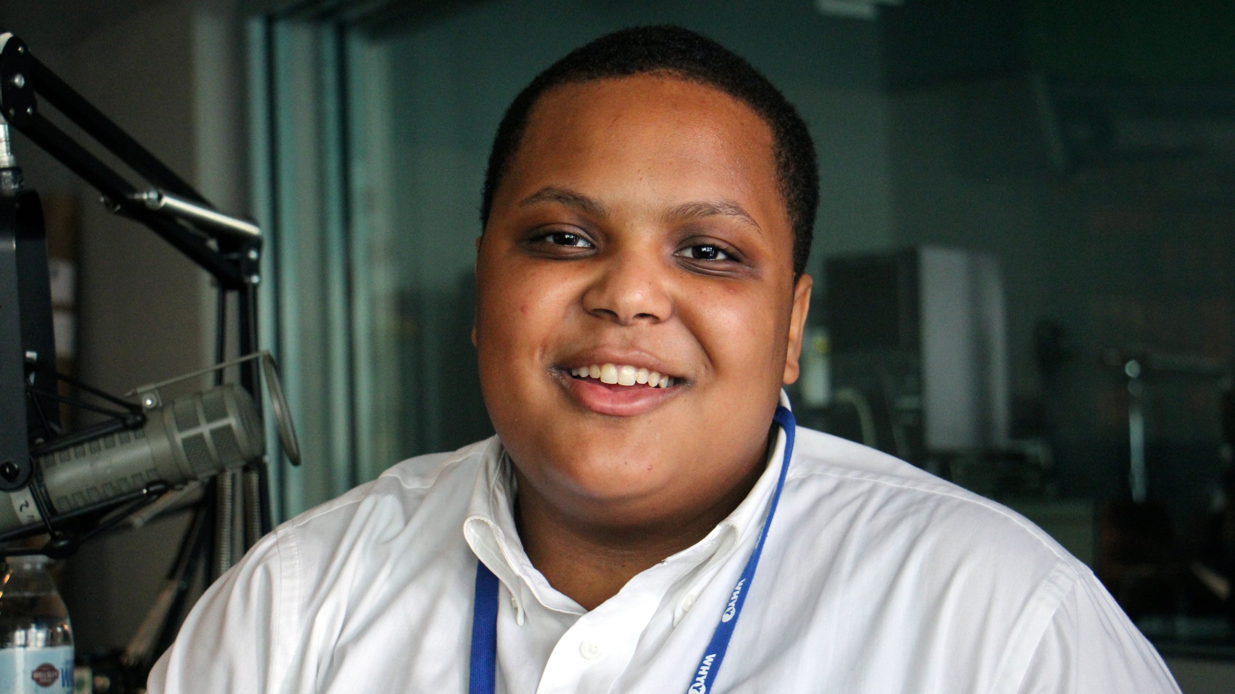  Bobby Hill at WHYY studios (Emma Lee/WHYY) 