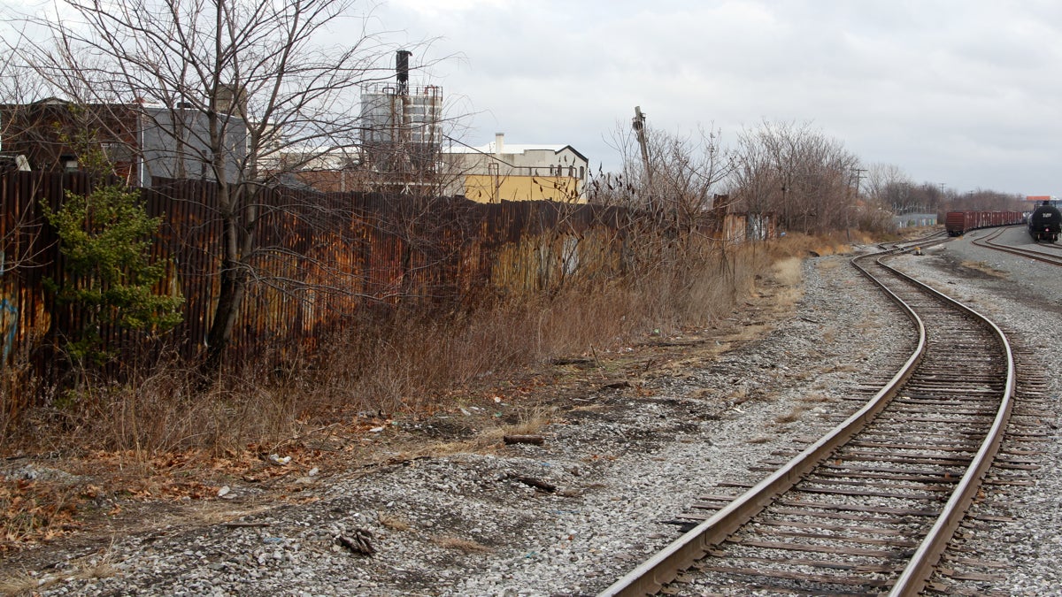  The project will include brownfield sites adjacent to the Lehigh Viaduct, a freight rail corridor located along Lehigh Avenue, between Kensington Avenue and I-95, with the main focus between Kensington Avenue and Tulip Street. (Emma Lee/WHYY) 