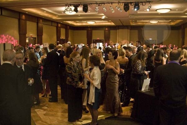 <p><p>Guests enjoy cocktails before dinner at Living Beyond Breast Cancer's Butterfly Ball, held Nov. 10 at Loews Philadelphia Hotel (Photo courtesy of Zoey Sless-Kitain)</p></p>
