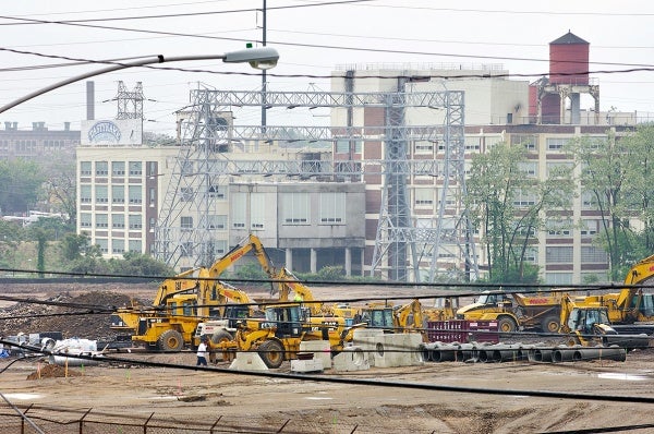  The new Brown's ShopRite at the Bakers Centre site will be unveiled on Thursday. Here's a view of what construction looked like last May. (Bas Slabbers/NewsWorks file)  