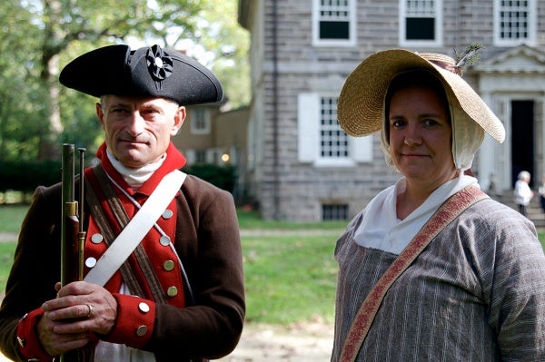 History comes to life (and death) at Battle of Germantown reenactment ...