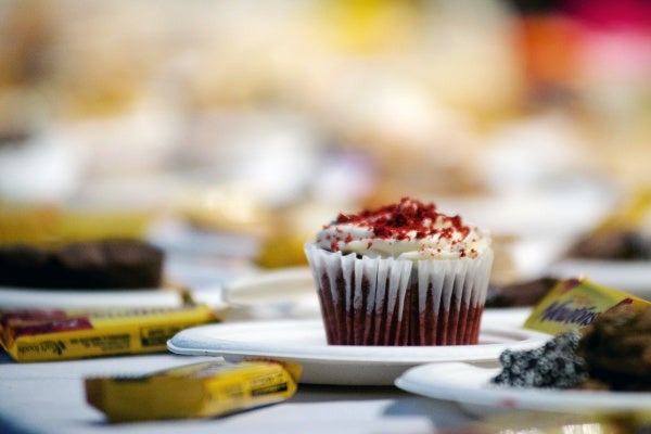 <p><p>A cupcake sits among hundreds of other desserts. (Bas Slabbers/for NewsWorks)</p></p>
