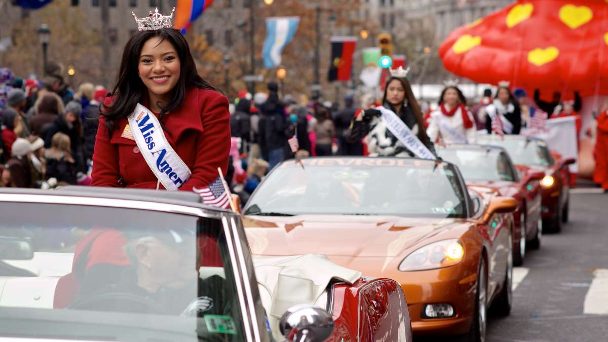 Miss America Outstanding Teen 2015, Olivia McMillan, Miss America 2015, Kira Kazantsev and other local state Misses made and appearance at the parade. (Bas Slabbers/for NewsWorks)